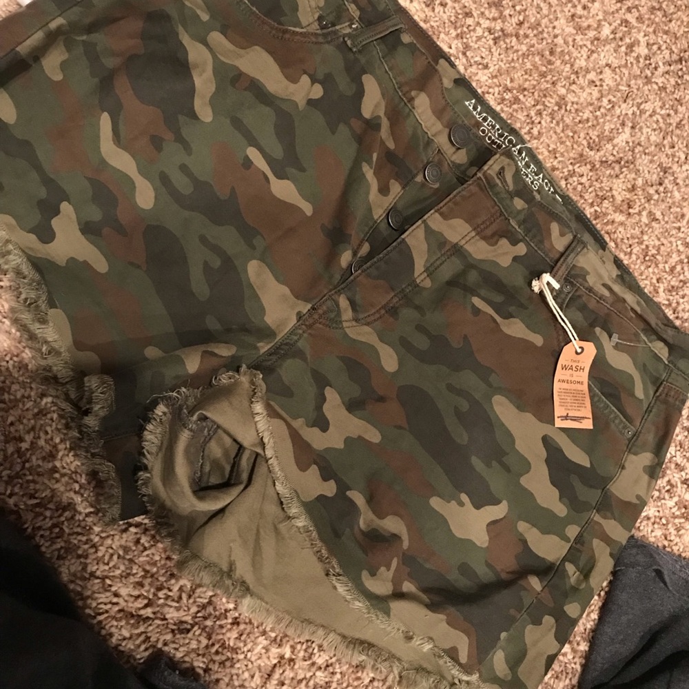 AEO camo shorts